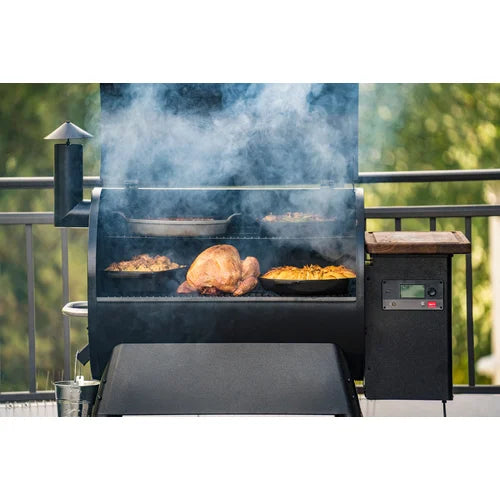 Black Traeger Pro 780 Wood Pellet Grill