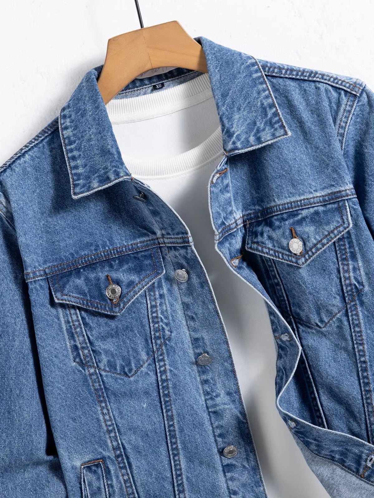 Men’s Blue Denim Jacket – Casual Multi-Pocket Streetwear